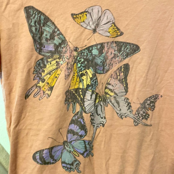 Pink tee - Picture 2 of 3